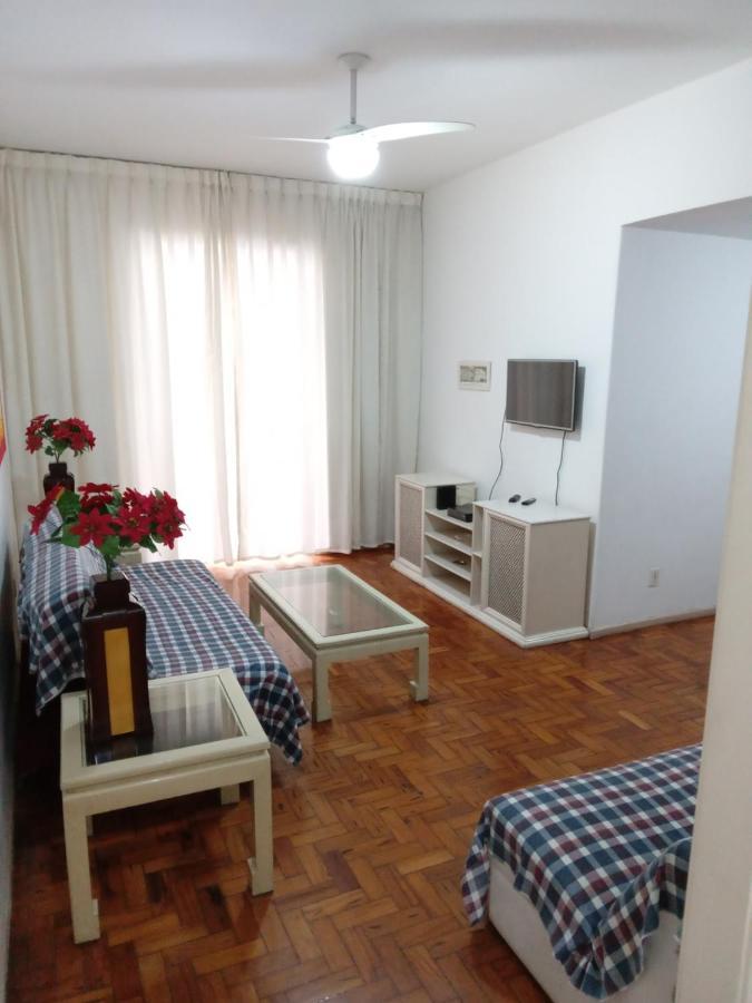 Copacabana Uma Quadra Da Praia Rio de Janeiro Exterior photo